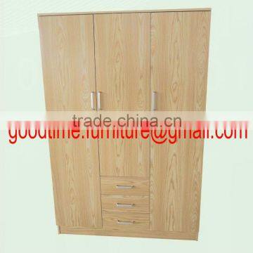 2 door wardrobe with mirror