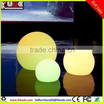 PE material remote control color changing round LED ball/LED sphere