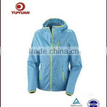 lightweight outdoor windbreaker for women