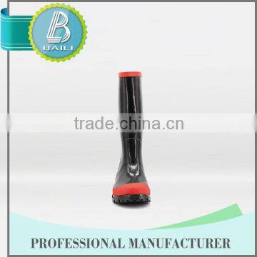 Most Popular 10 Years Experience Environmental Monogrammed Rain Boots photo-2