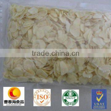 2015 new crop factory supplier no mould high purity nuisanceless chinese dehytrated garlic flake with root or without root