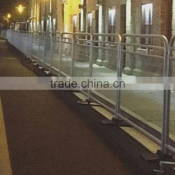 APHT removable crowd control barricade for sale/police road barricade/aluminum portable barricade fence with flat/cross feet