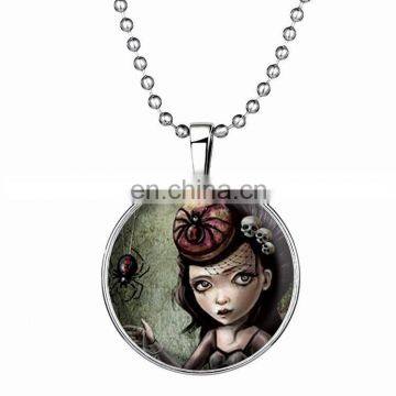 Newest Spider Women Pattern Halloween Gift Glow In The Dark Necklaces