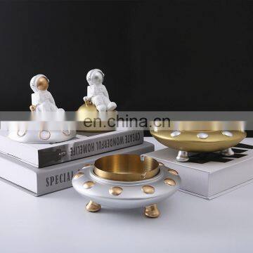 Astronaut Series Ornaments Modern Ashtray Portable Cigar Cigarette Resin Ashtray photo-5