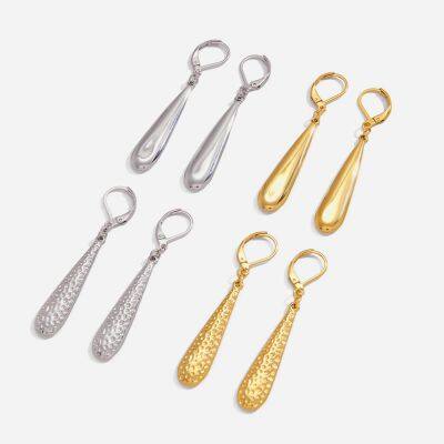 Heart-Shaped Stainless Steel Earrings with Peach Hammer Pattern