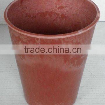 Plastic flower pot