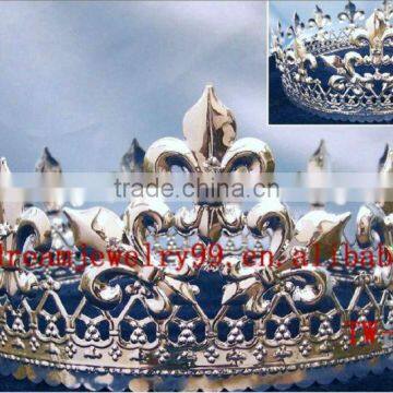 trendy silver metal king crown