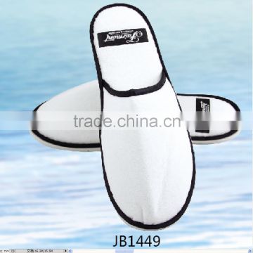 Hot Sale Good Quality Disposable Hotel Slippers with Label Slippers for Hospital