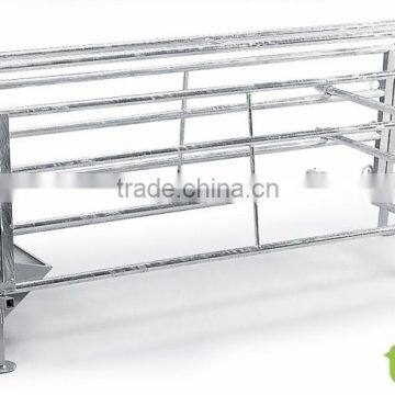 Farrowing crate for pigs