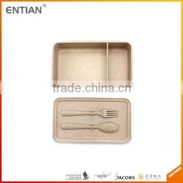 Microwave Safe Lunch Box With Spoon and Fork photo-4