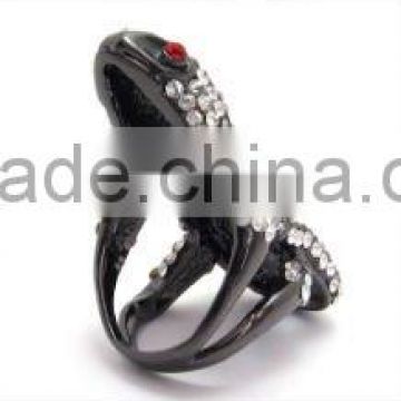 The current classical alloy jewelry ring