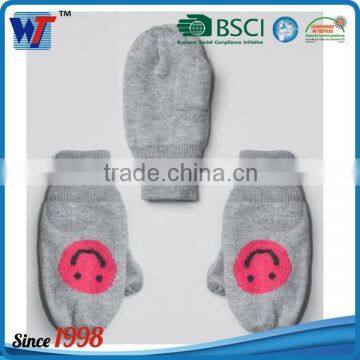 100 Acrylic Thick Knit Beanie Cap and Golves Set Smile Beanie Hat photo-3