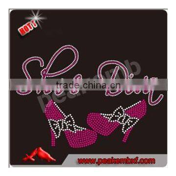 Hot Sale Hotfix Shoe Diva Design Low Heel Shoe Rhinestone Motif on T-Shirt