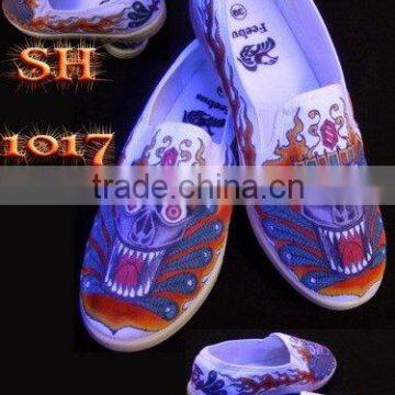 TATTOO SHOES