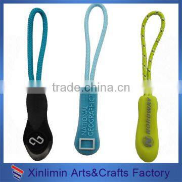 2016 customized hard soft plastic rubber slider cord zip puller