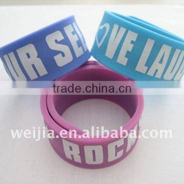 silicone slap band