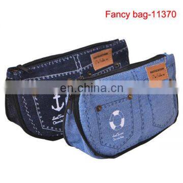 Zippered jean pencil bag