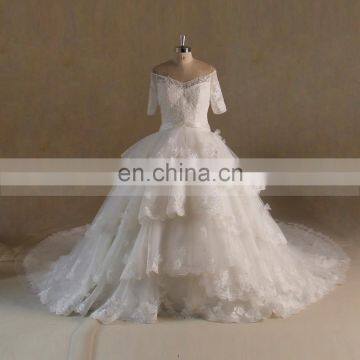 Beautiful V-Neck 3/4 Sleeve Butterflies Stay Attractive Wedding Dress Long Train