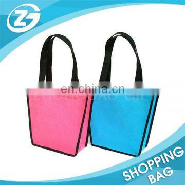 Supply Good Eco Material 120gsm folding non-woven fabric gift bag