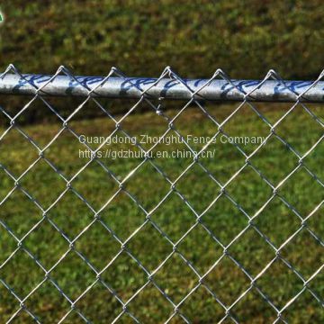 Anti-rust hot galvanized wire mesh baseball field fence price