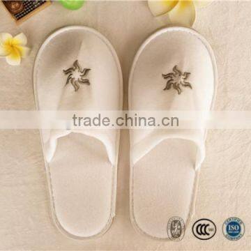 Customized logo polyester velour slipper with embroidary logo