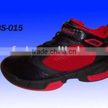 black and red men's basketball shoe