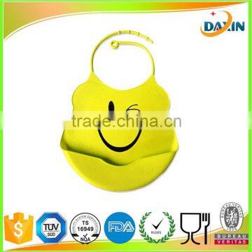 Wholesale cartoon style waterproof silicone baby bibs