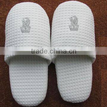 Most popular hotel slippers 02