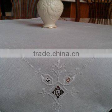 Hand embroidered table cloth No.43