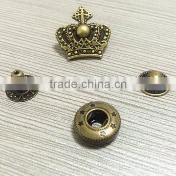 Custom Antique Snaps Button