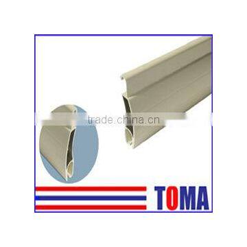 Roller shutter slat