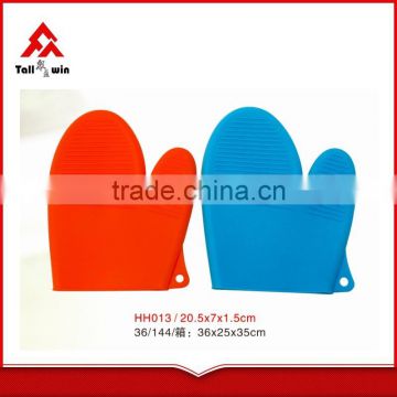 Hot promotion LFGB standard heat resistant food grade gloves