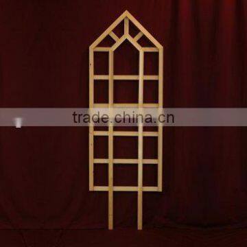 Cathedral 5.75' Cedar Wood Wall Trellis