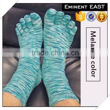 Breathable Colorful Mix Blend Yarn Bamboo Five Toe Socks photo-3