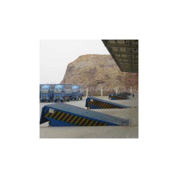 Stationary Yard Ramp for Cargo Loading and Unloading in the Dock photo-3