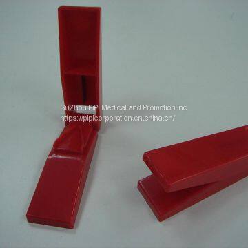 China Plastic Pill Cutter/ Tablet Splitter / Medicine Cutter