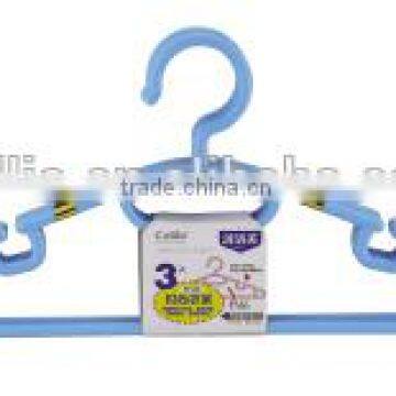 Strong Plastic Clothes Hanger & Garment Hanger with Adult Size