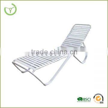 Alum stackable white patio lounger/folding sun lounger