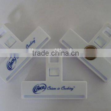 Plastic magnetic clip, Plastic power clip, Magnetic Bag clip, Promotional magnetic power clip, PTMC006