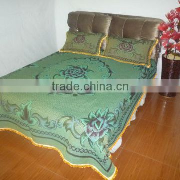 Yellow thread blanket with pillowcase ,green color