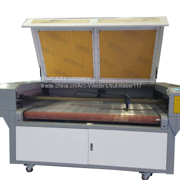 Fabric Engraving and Cutting AUTIO Feeding Laser Cutting Machine photo-3
