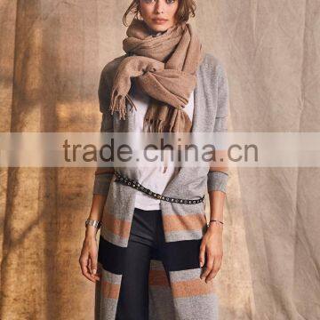 Women Two Colors Custom Knitted Sweaters Design Of Hand Knitting Sweater Fashion Korean Knitwear photo-5