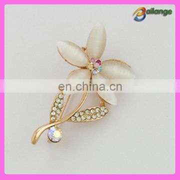 Good rhinestone design wholesale fashion flower brooch