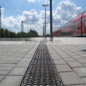 Industrial cast drainage channel grating