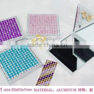 metal diamond pocket mirror