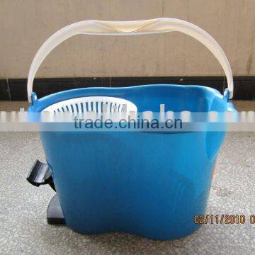 household mop and bucket set with microfiber mop head