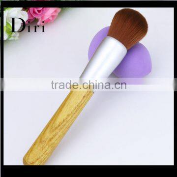 Factory professional cosmetic makeup brushes wholesales