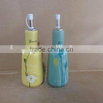 New Design Ceramic Oil & Vinegar Bottle Set for Kitchenware