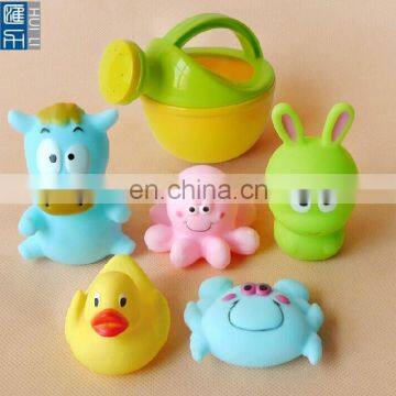 cute animal pvc soft baby bath toy, baby bath water squirt toy for kids