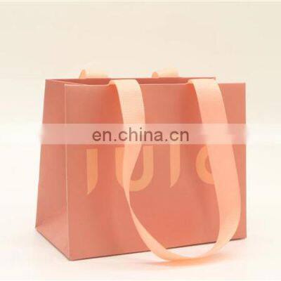 New Gold Logo Hot Foiled Stamping Black Matt Kraft Paper Bag With Cotton Rope Handles paper kraft bag